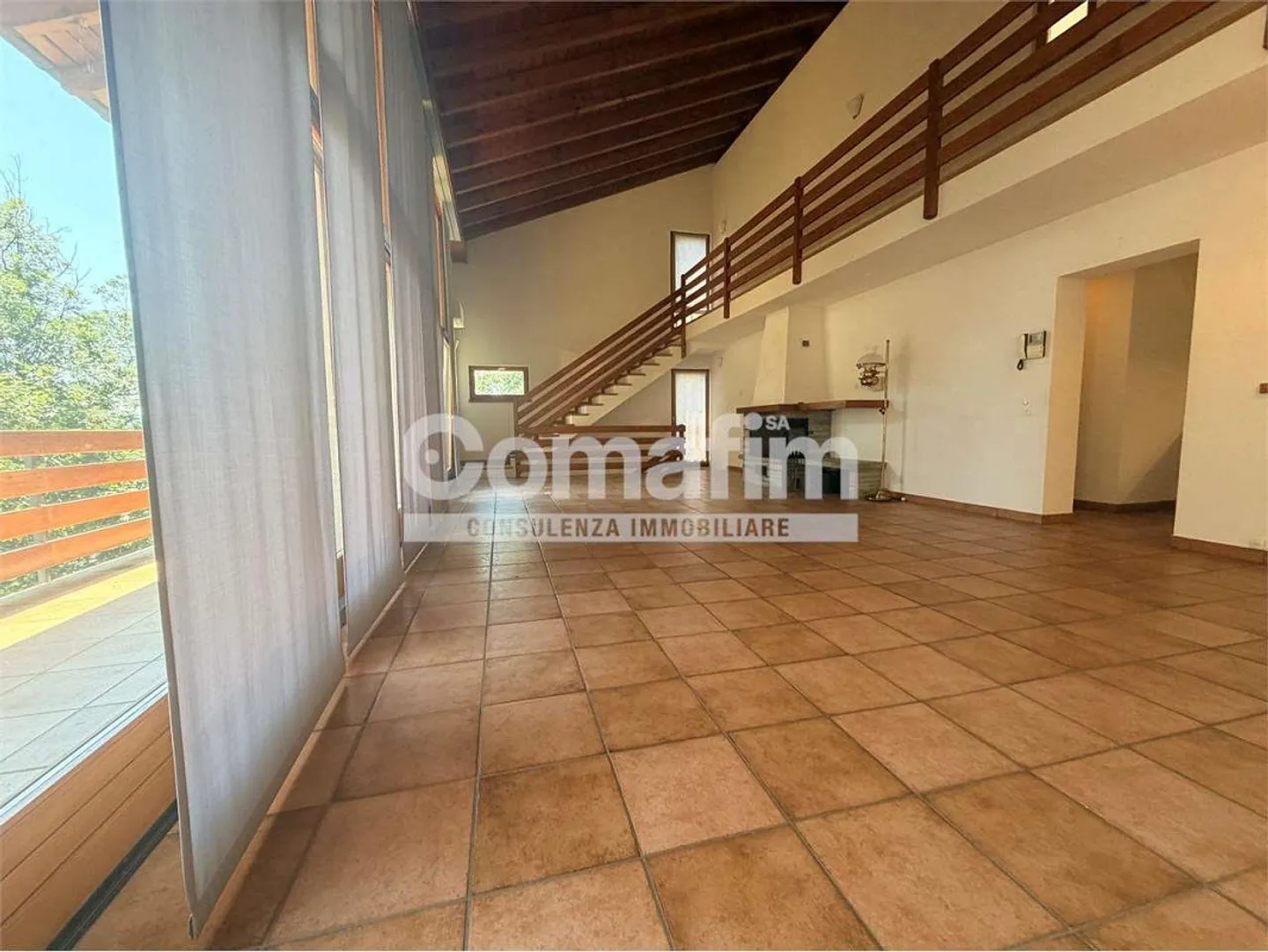 Spacious semi-detached house with garden in a quiet area in Cadro - Photo 5 of 13