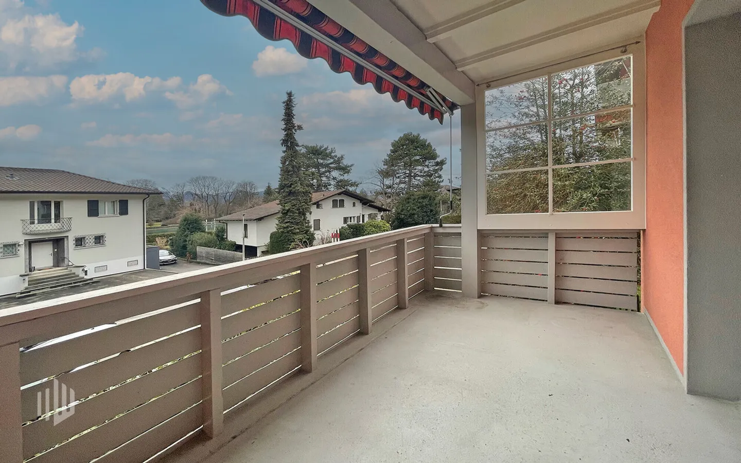 ImmoWyss -  Grosszügige 2-Zimmerwohnung im Hochparterre in Hünibach - Photo 2 sur 8