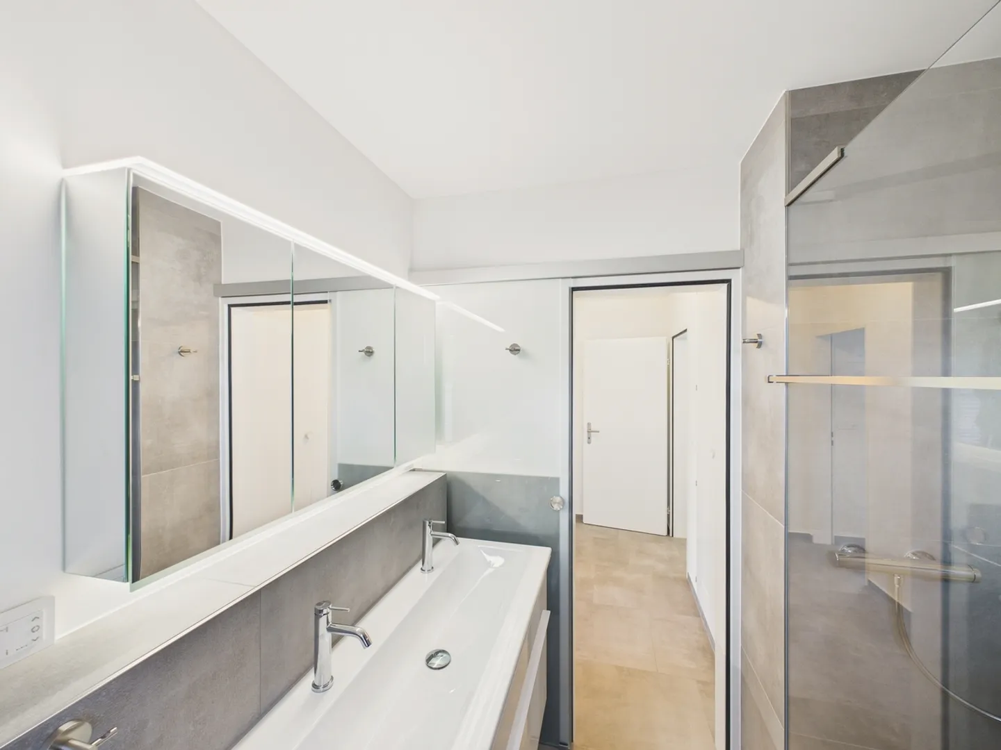 Appartement lumineux de 3,5 pièces à Dietikon - Première occupation après rénovation - Photo 10 sur 13