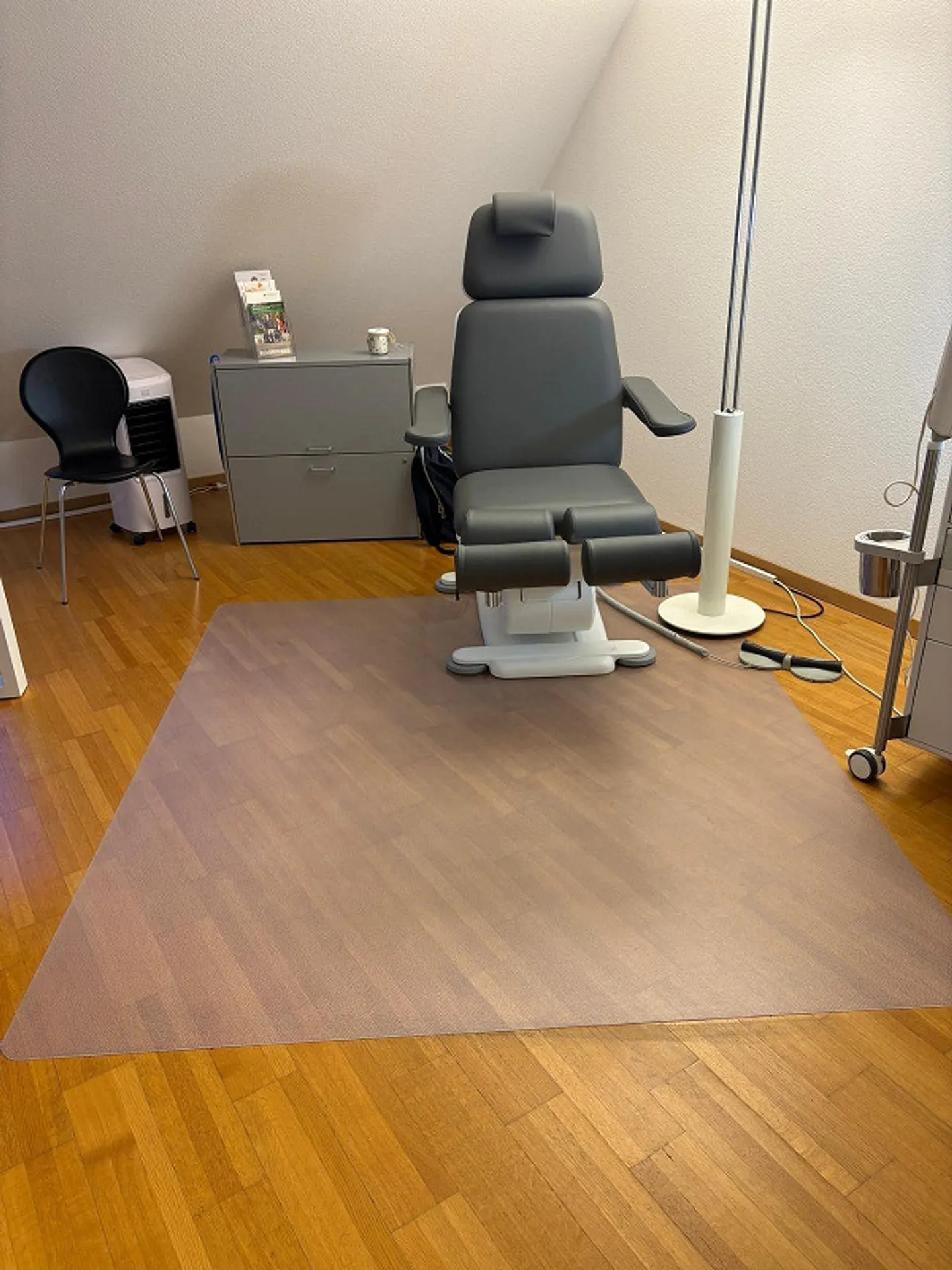 Modern 2-room practice/commercial space in the heart of Winterthur - Photo 3 of 11