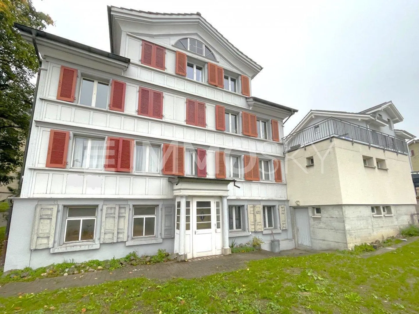 Mehrfamilienhaus kaufen - Foto 1 von 5