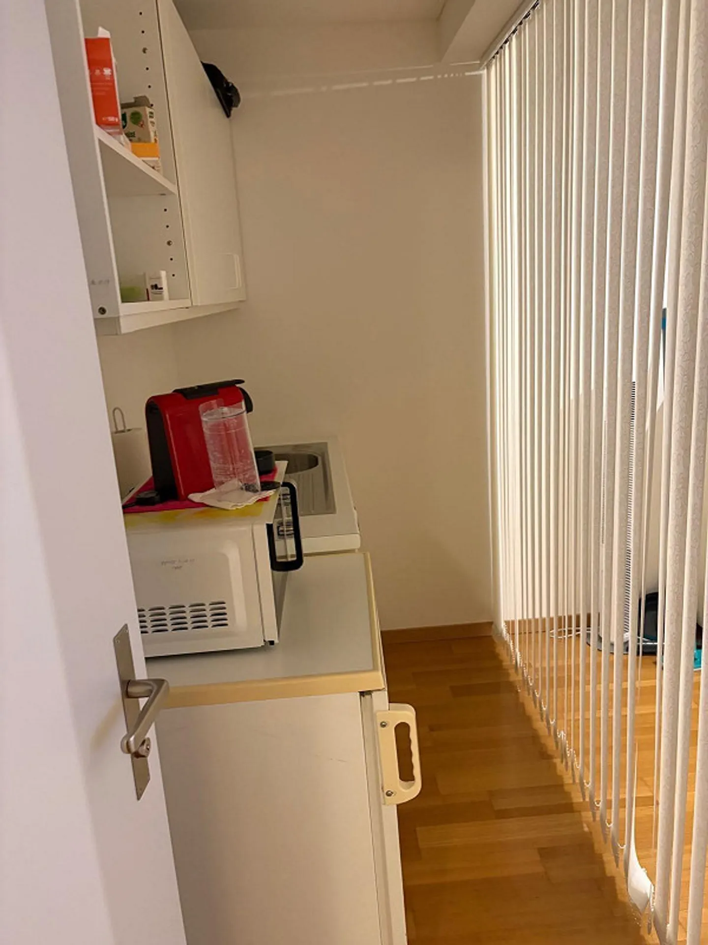 Modern 2-room practice/commercial space in the heart of Winterthur - Photo 7 of 11