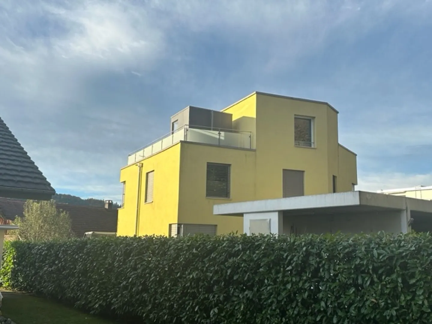 Attractive 6.5 Room Detached House with Swimming Pool & Sauna - Photo 1 of 12