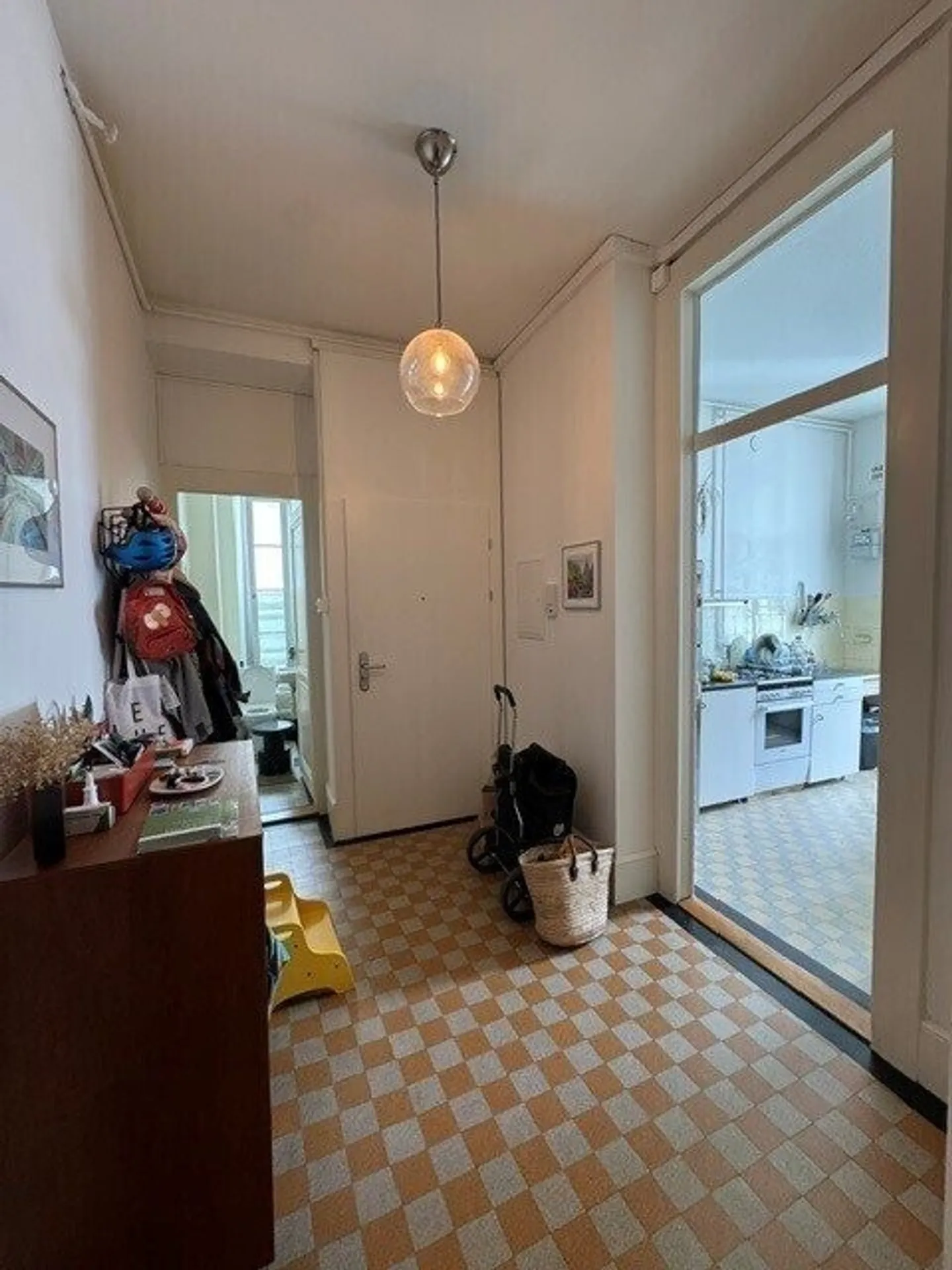 Zu ergreifen! Wunderschöne Wohnung in der Nähe aller Annehmlichkeiten! - Foto 2 von 7
