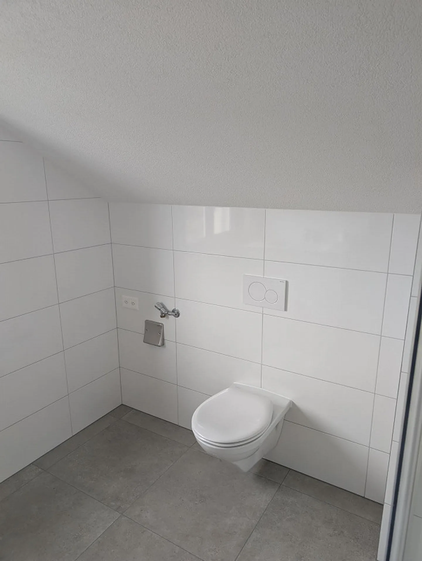 Appartement rénové de 2,5 pièces - Photo 4 sur 7