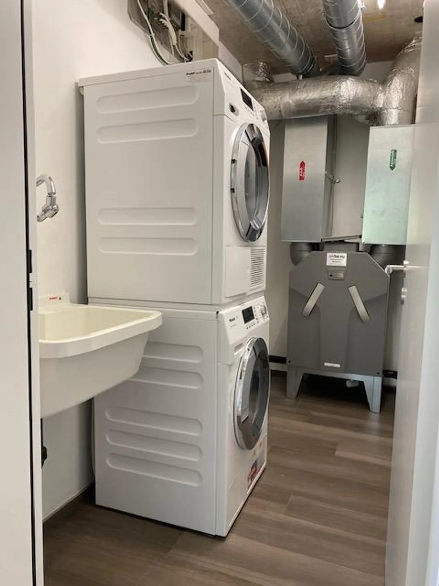 Exklusive 6.5-Zimmer-Attika-Terrassenwohnung an Top-Lage in Winterthur - Foto 13 von 13