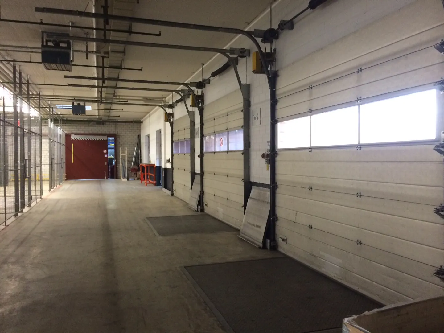 Modern Office Space with Lift - Photo 1 of 2