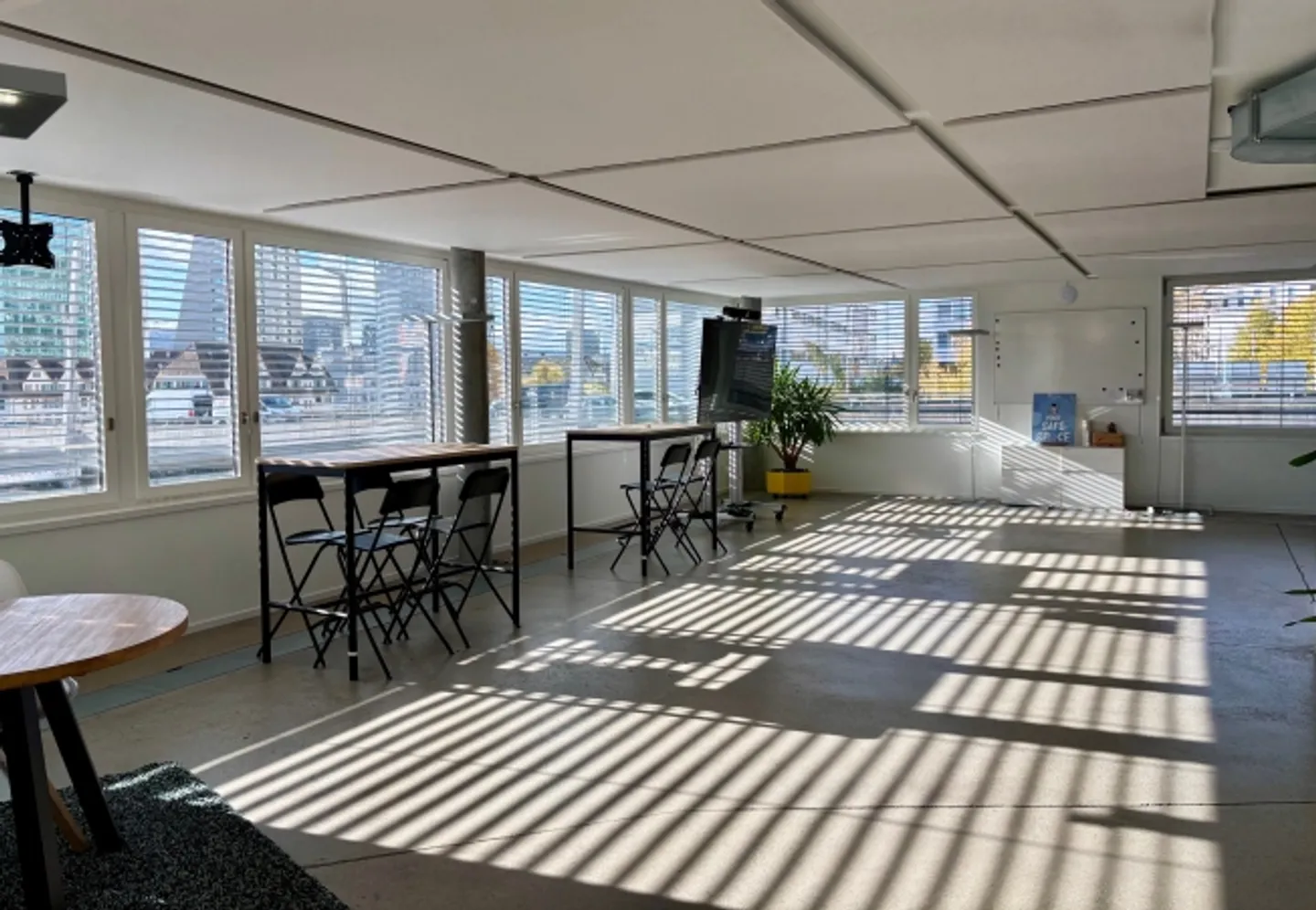 Commercial for rent, Hönggerstrasse 65 (Zürich, Switzerland) - Photo 3 of 6