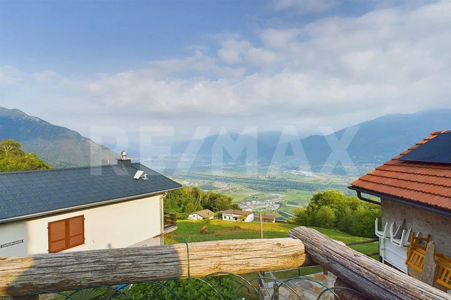 Accogliente casa di montagna con vista sul Lago Maggiore - Foto 1 di 13