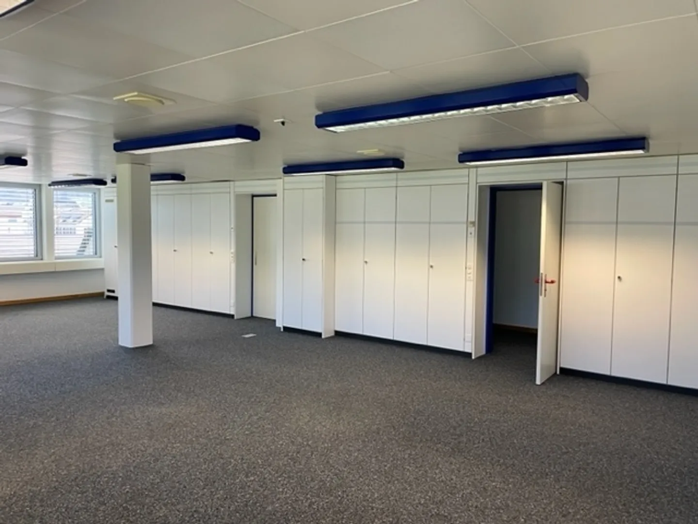 2 spazi per uffici di 112m2 e 192m2 a Füllinsdorf - Foto 4 di 6