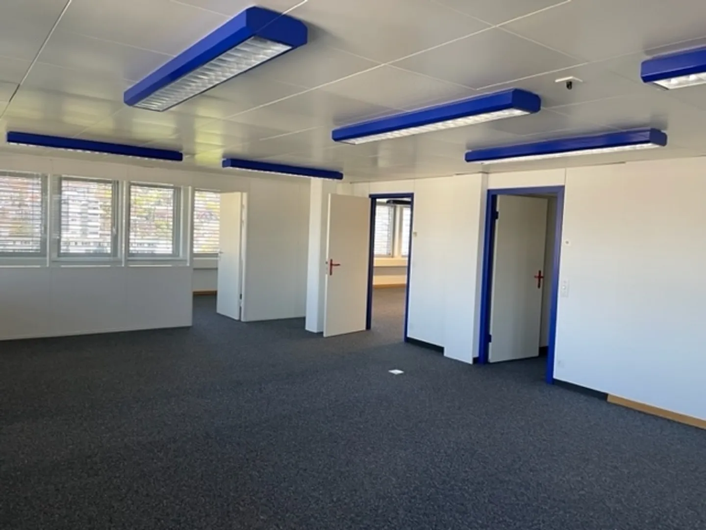 2 spazi per uffici di 112m2 e 192m2 a Füllinsdorf - Foto 5 di 6