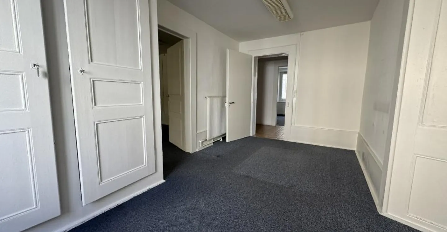 Office/commercial space for rent - Photo 2 of 6