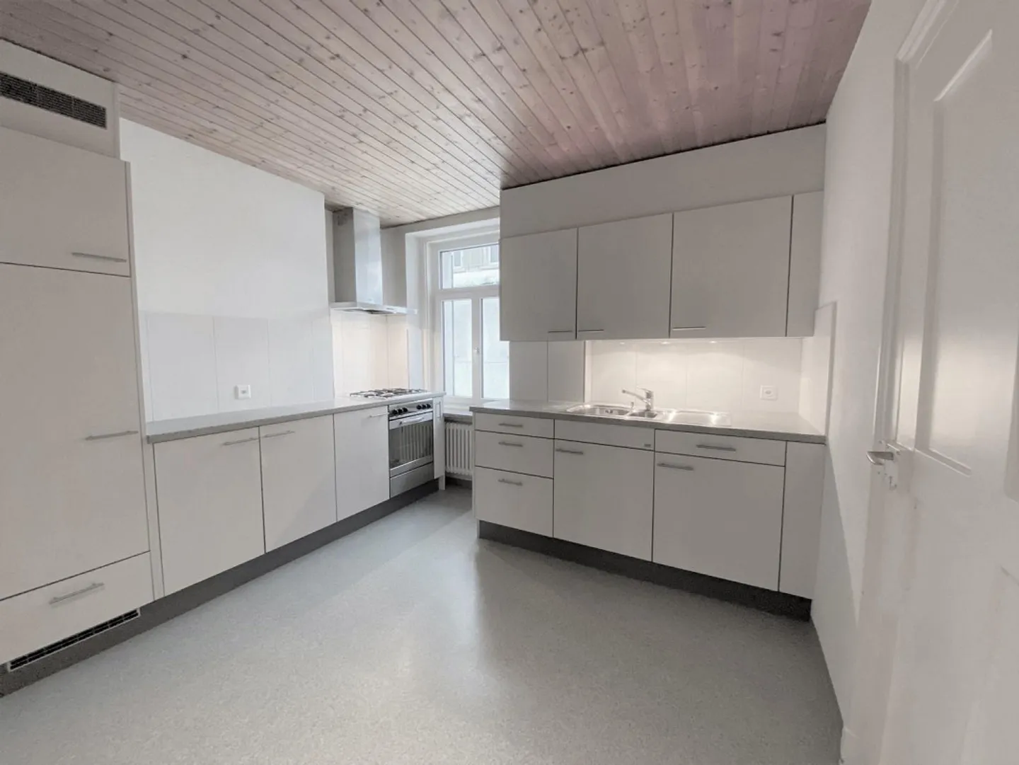 Appartement de 4,5 pièces à louer - Photo 3 sur 5