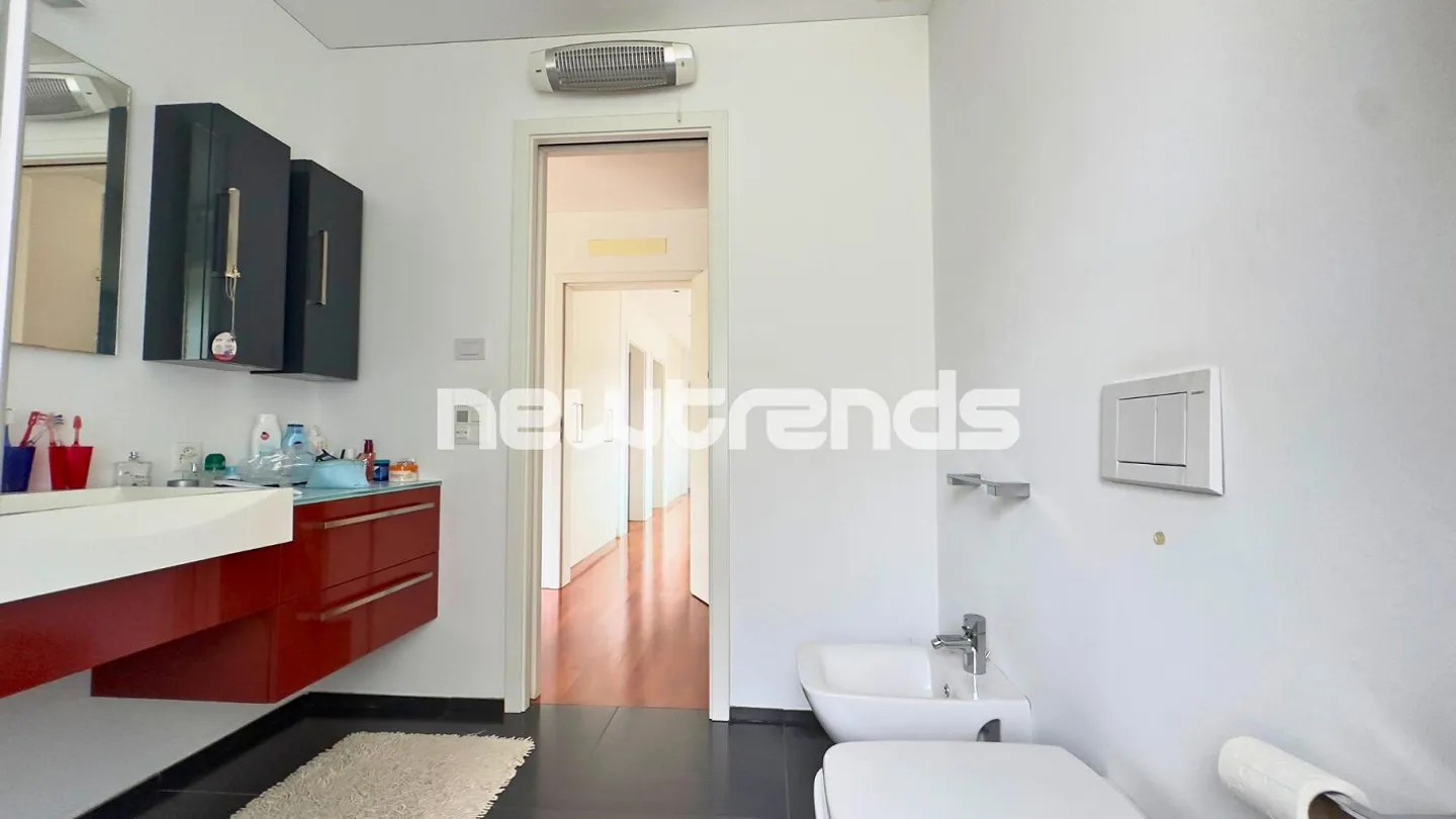 Breganzona – Villa avec 6,5 chambres, jardin privé et totale intimité - Photo 11 sur 30