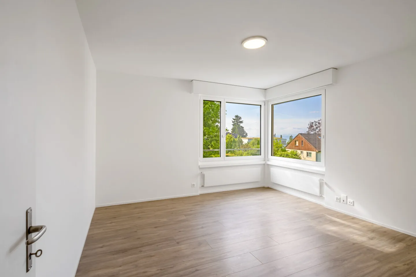 Herrliberg: high-quality 5.5-room apartment with a view - Photo 7 of 10