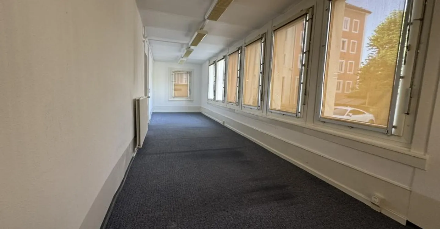 Office/commercial space for rent - Photo 6 of 6