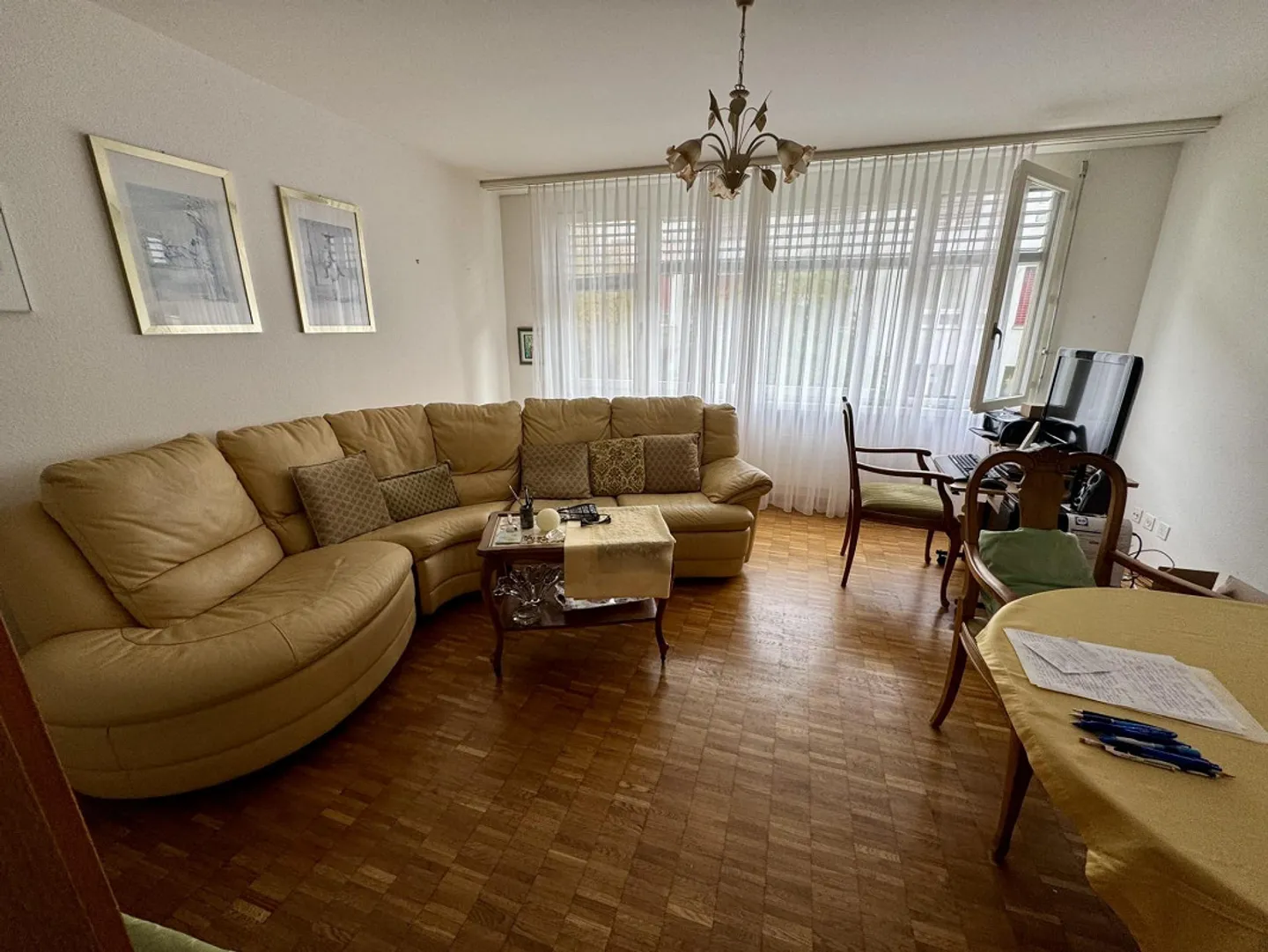 Charmante 3-Zimmer-Wohnung an zentraler Lage in Basel - Foto 2 von 14