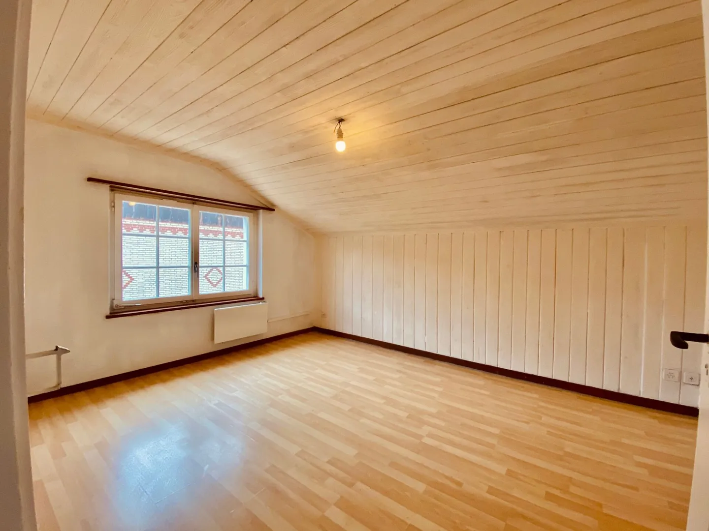 Proprietà di investimento conveniente o casa bifamiliare a Kollbrunn ZH - Foto 12 di 13