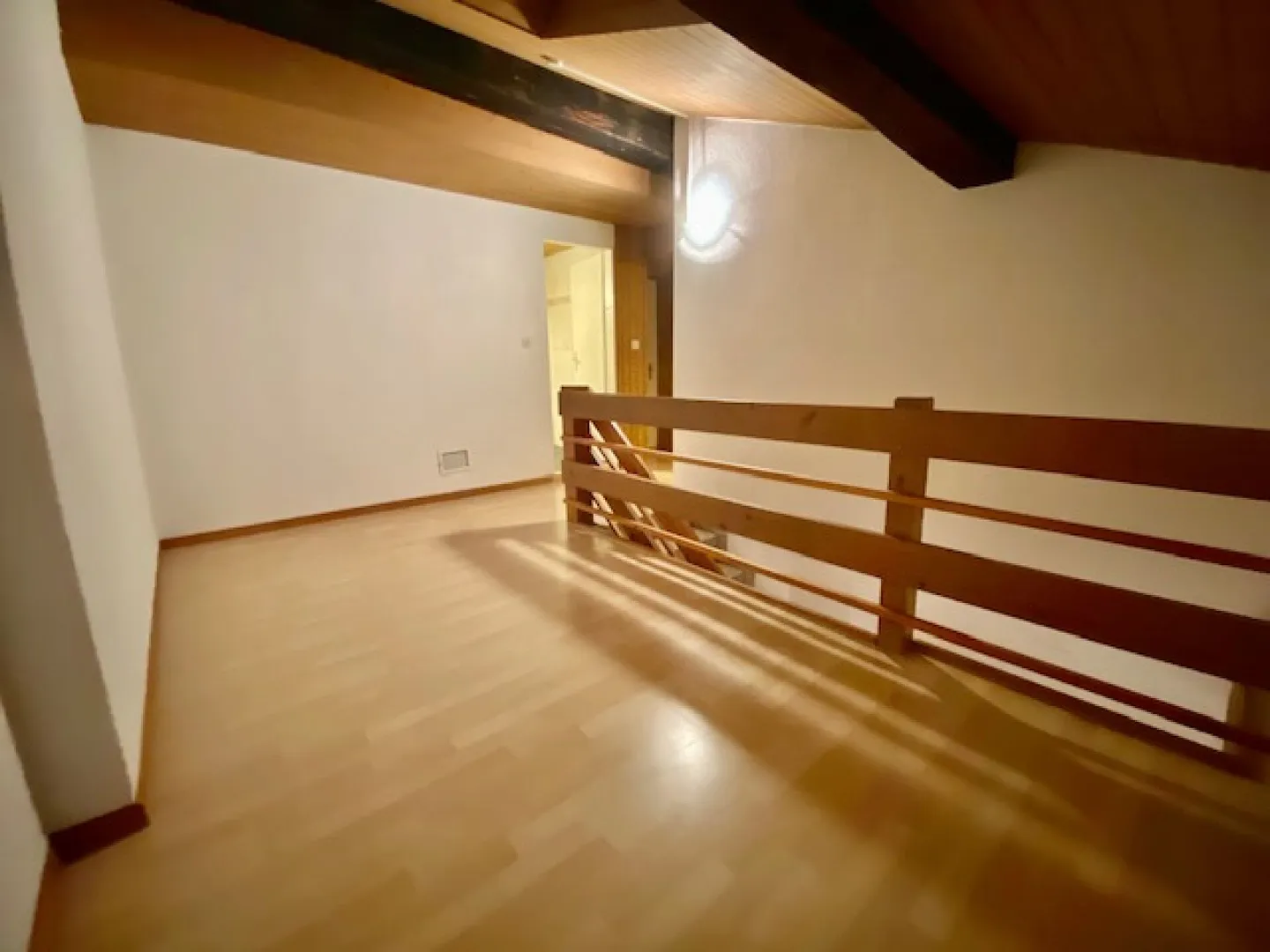 Proprietà di investimento conveniente o casa bifamiliare a Kollbrunn ZH - Foto 5 di 13