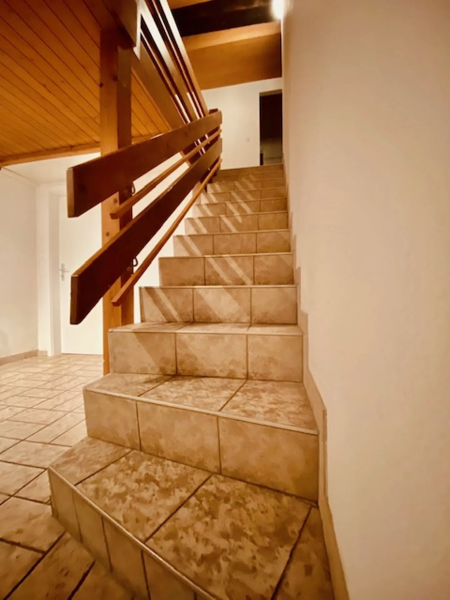 Proprietà di investimento conveniente o casa bifamiliare a Kollbrunn ZH - Foto 8 di 13