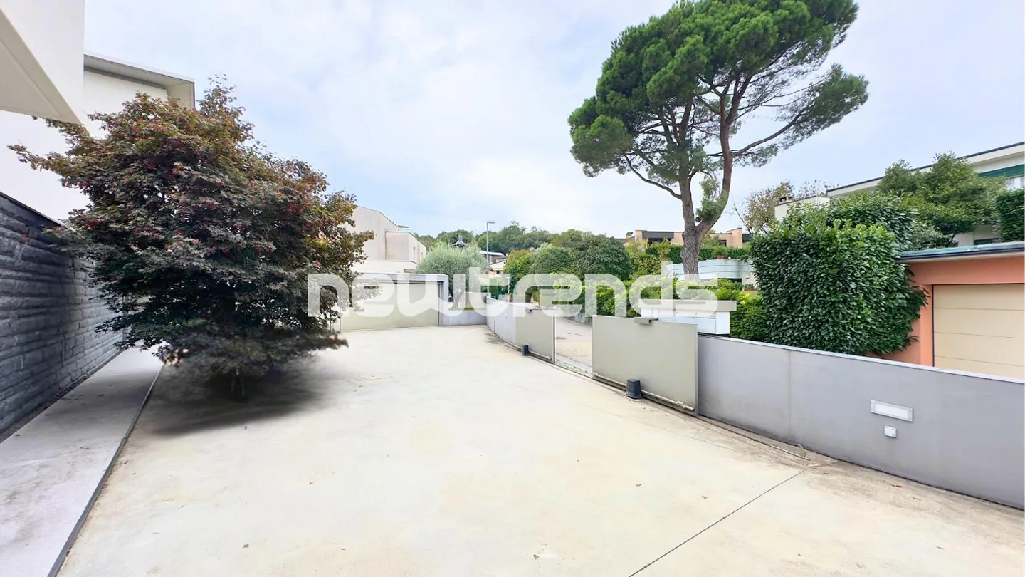 Breganzona – Villa avec 6,5 chambres, jardin privé et totale intimité - Photo 24 sur 30