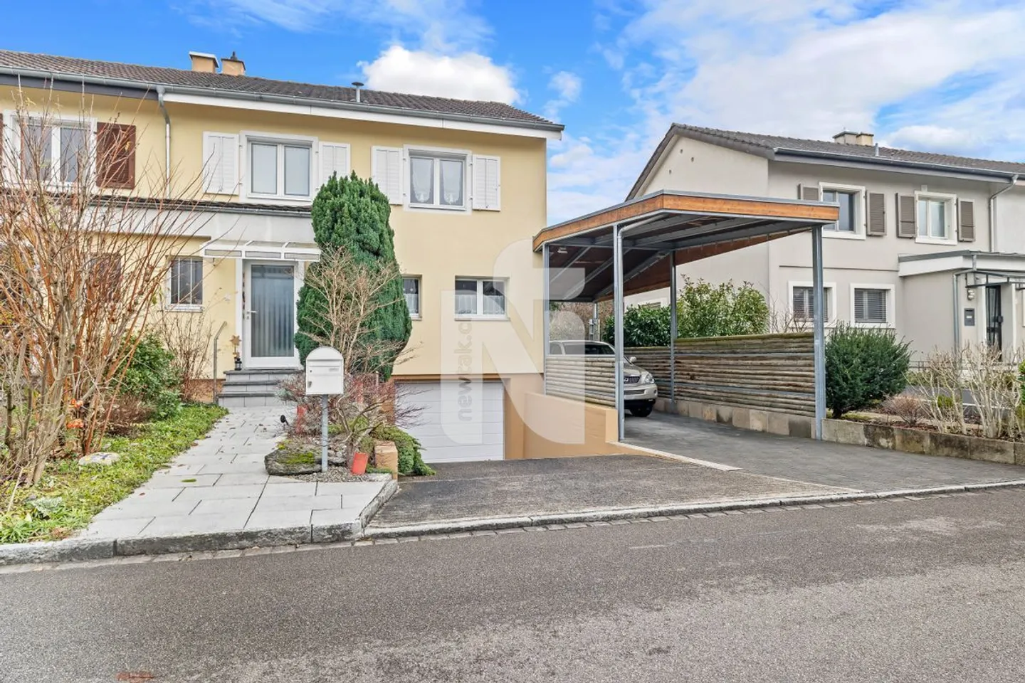 Maison jumelle à vendre - Photo 1 sur 13