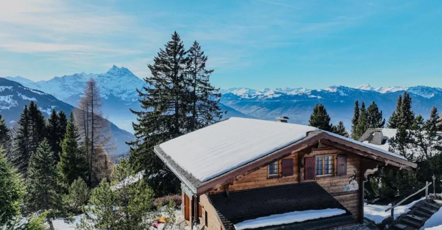 Chalet avec Vue Alpestre Époustouflante - Photo 1 sur 9