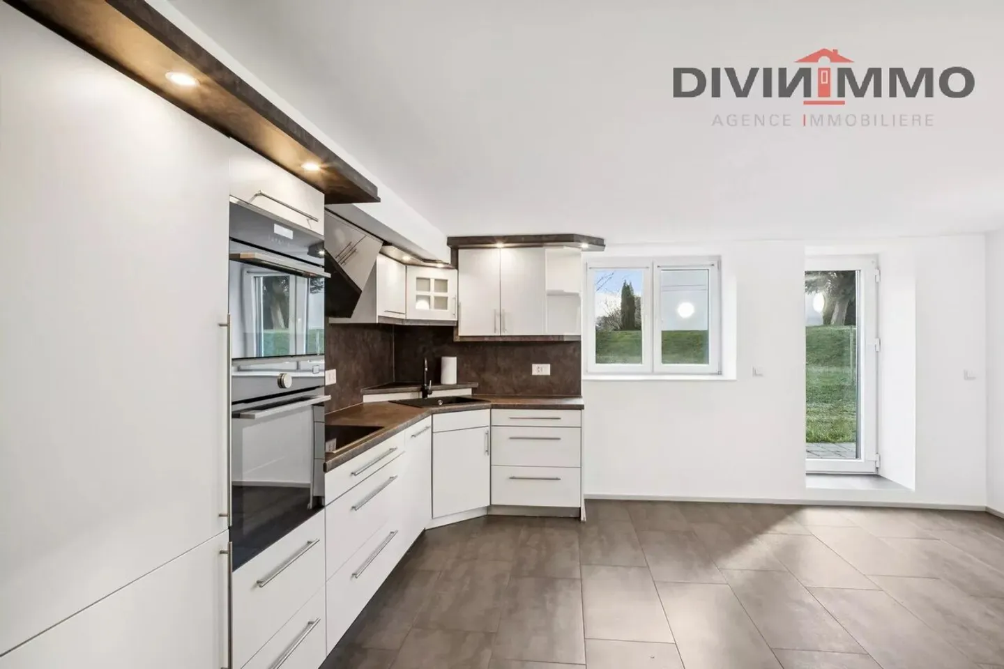 Appartement moderne 2 pièces à Martigny, Suisse - Photo 2 sur 6