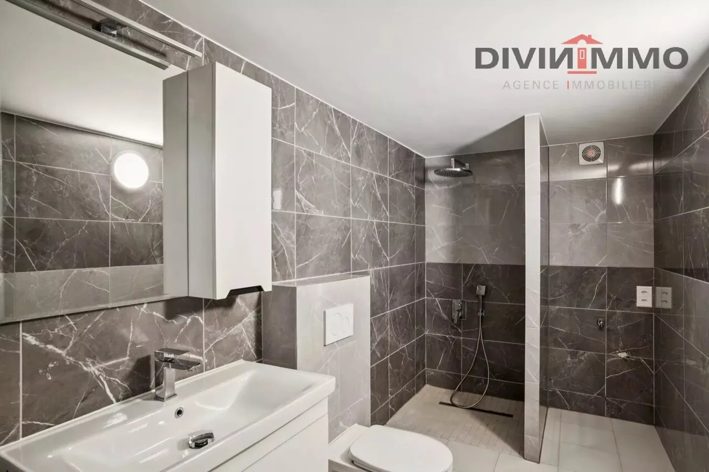 Appartement moderne 2 pièces à Martigny, Suisse - Photo 4 sur 6