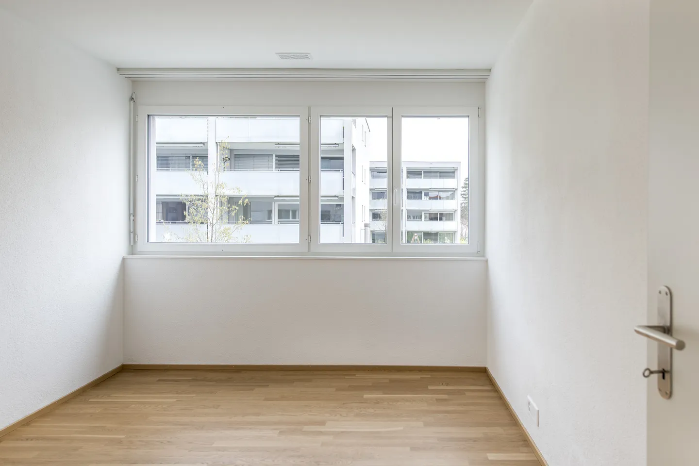 Modernes 4.5 Zimmer Apartment - Foto 4 von 6