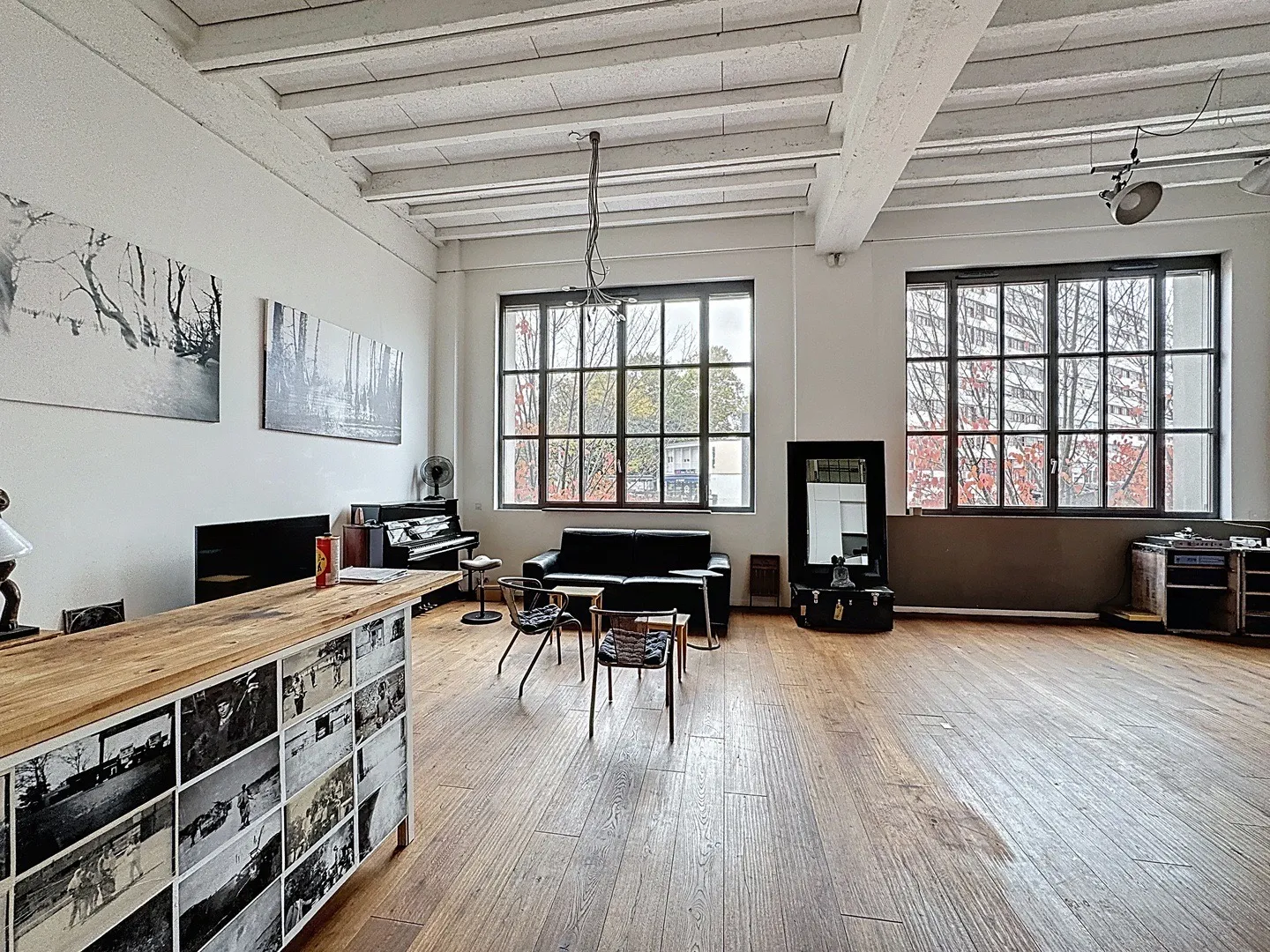 Magnifique loft de 4 pièces avec hauteur sous plafond exceptionnelle à Genève - Photo 3 sur 8