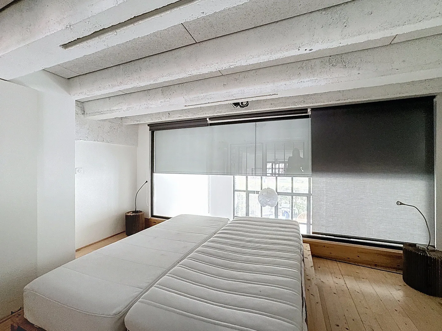 Magnifique loft de 4 pièces avec hauteur sous plafond exceptionnelle à Genève - Photo 5 sur 8