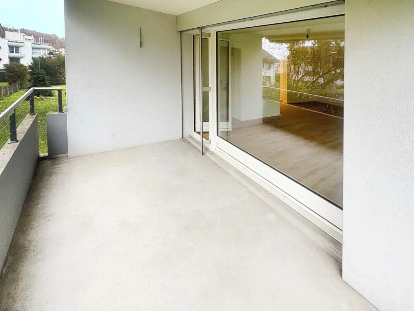 Living in popular Bottmingen - 4.5-room apartment with balcony - Photo 3 of 13