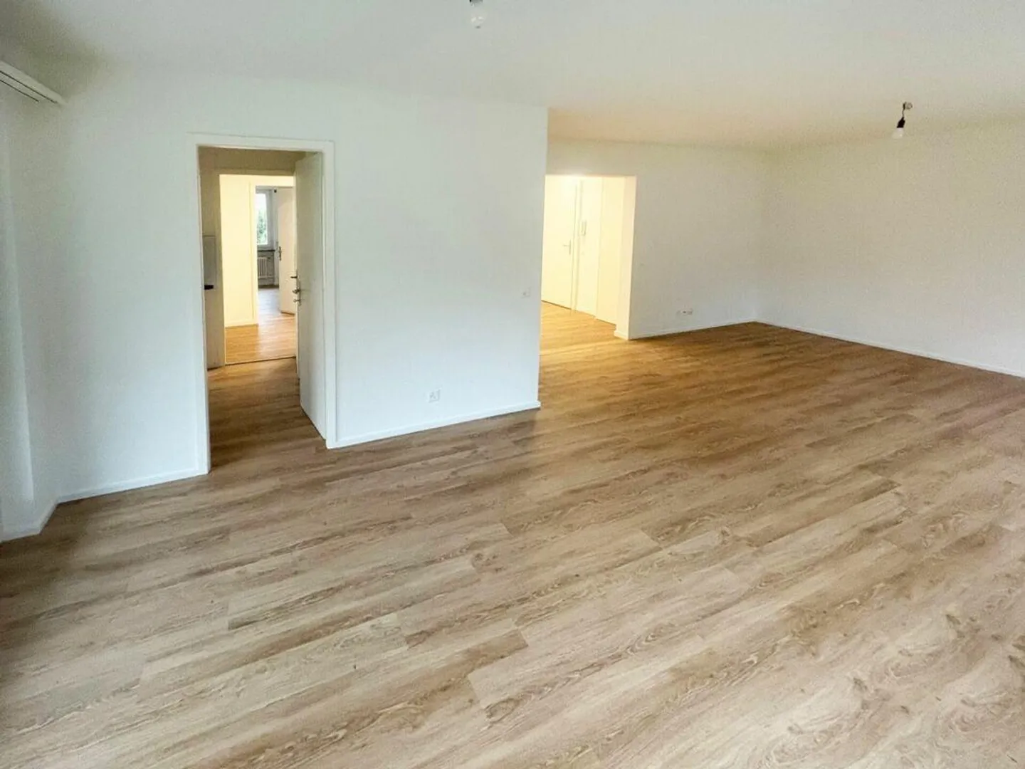 Living in popular Bottmingen - 4.5-room apartment with balcony - Photo 5 of 13