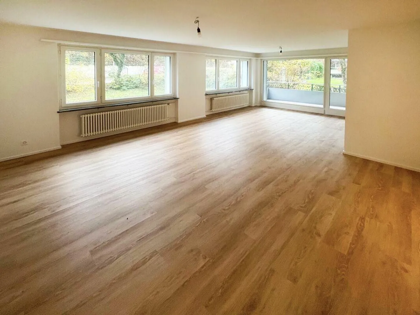 Living in popular Bottmingen - 4.5-room apartment with balcony - Photo 2 of 13