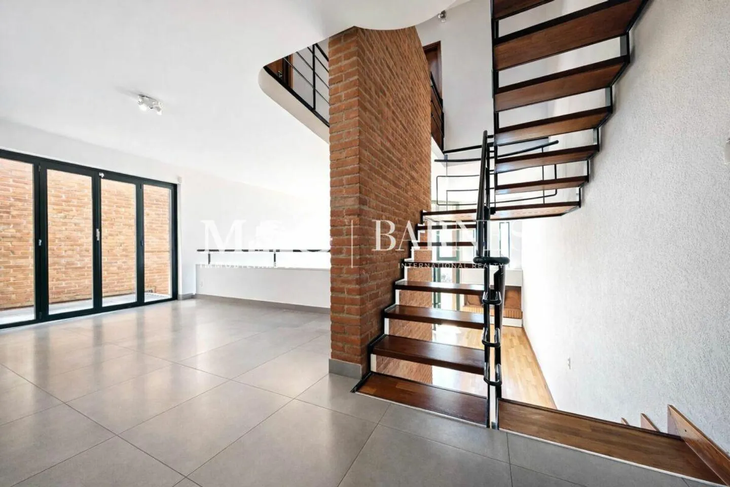 Lugano: Villa with private garden, porch and magnificent lake view - Photo 11 of 23