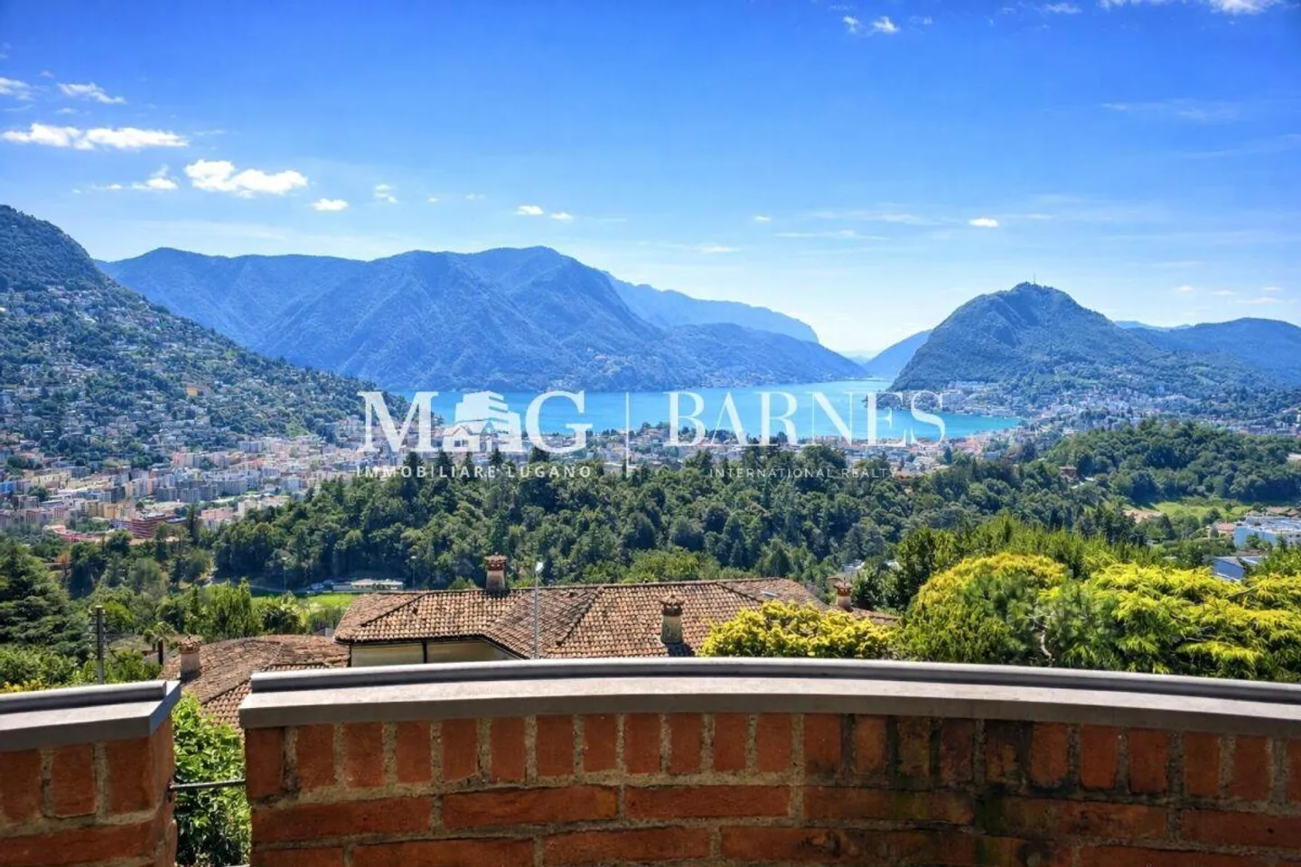 Lugano: Villa with private garden, porch and magnificent lake view - Photo 15 of 23
