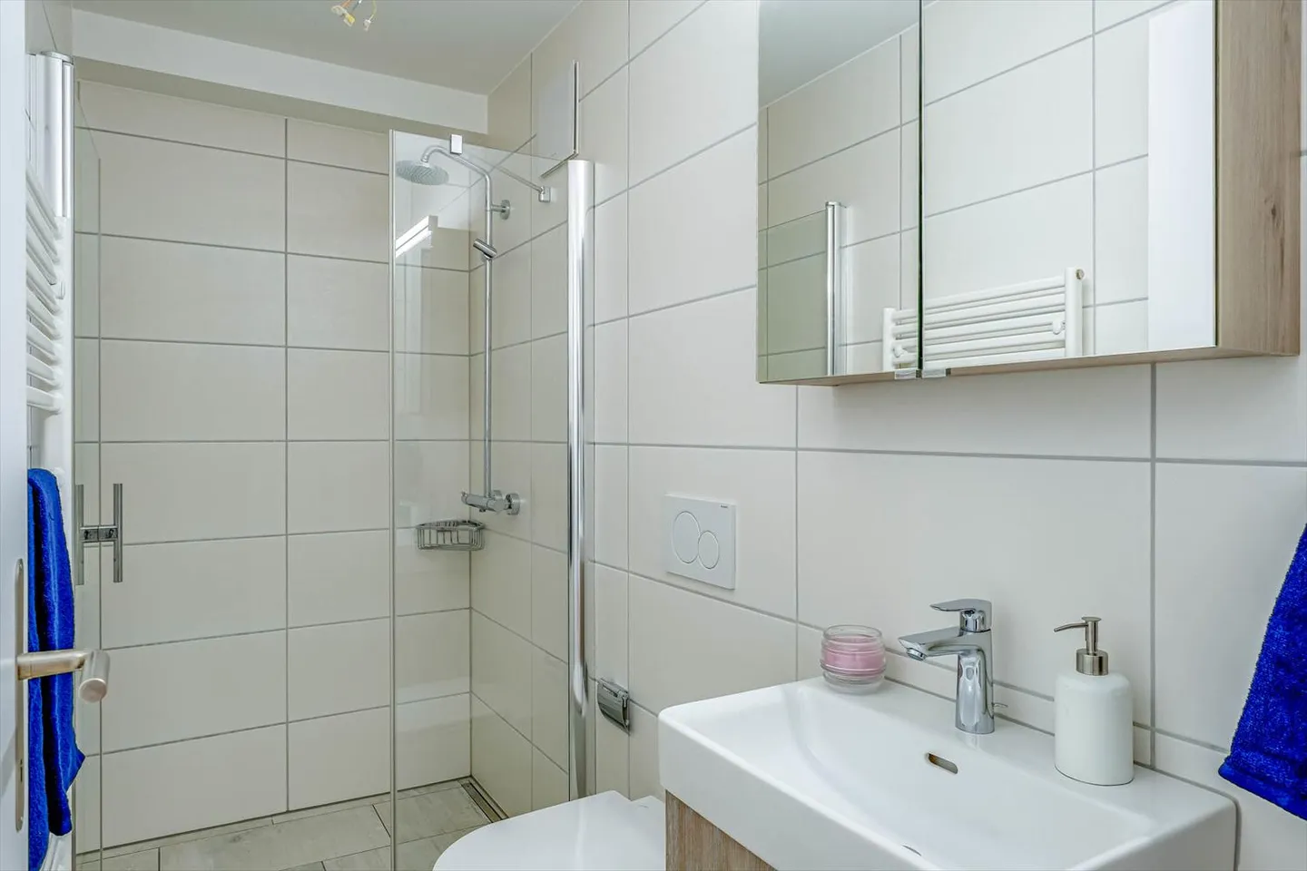 We rent these beautiful 4.5-room apartments on the 1st floor - Photo 4 of 9