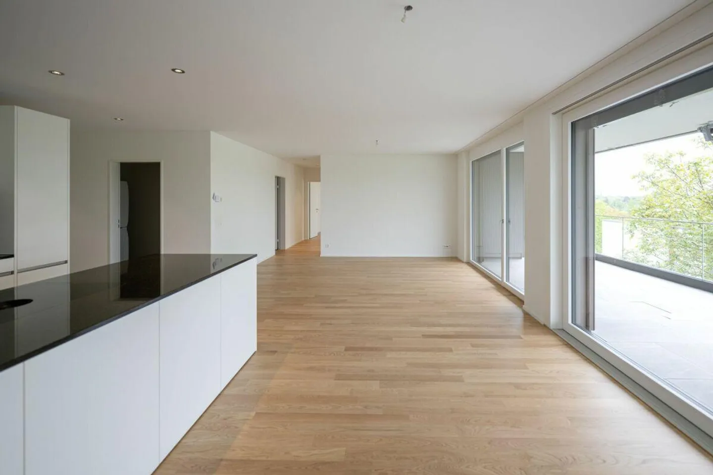 Moderne 3.5-Zimmerwohnung - Foto 2 von 13