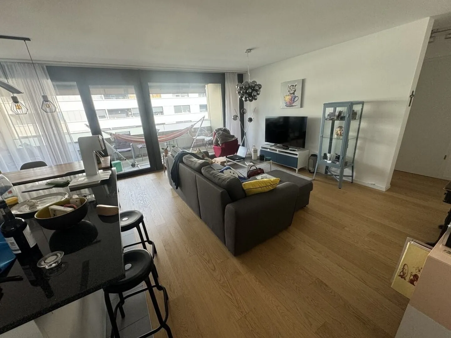 Charmant appartement avec balcon - Photo 3 sur 9