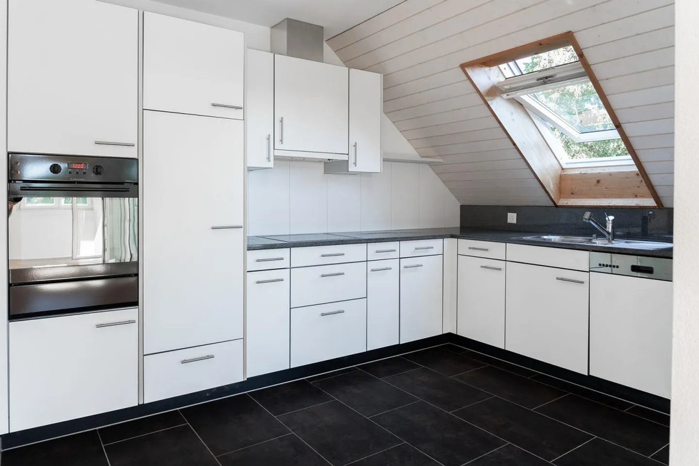Maisonette penthouse di 3,5 stanze con galleria e alto comfort abitativo - Foto 5 di 11