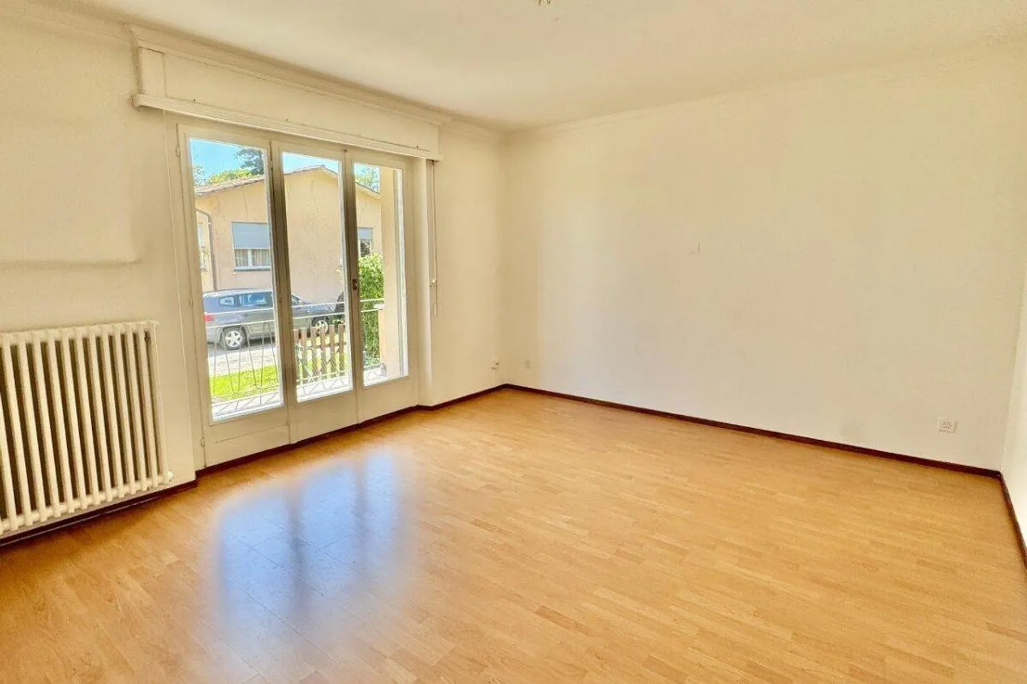 Semi-detached house with large spaces, garage and workshop - Photo 7 of 12