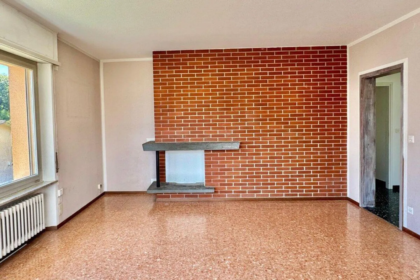 Semi-detached house with large spaces, garage and workshop - Photo 12 of 12