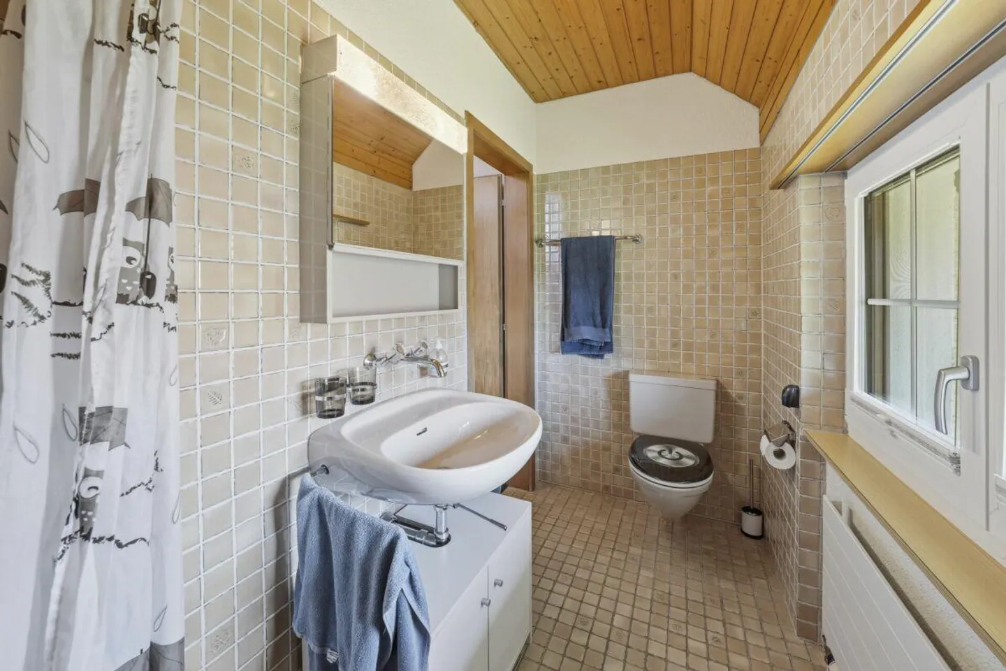 Detached family house with charm, privacy and sunny garden paradise - Photo 13 of 30