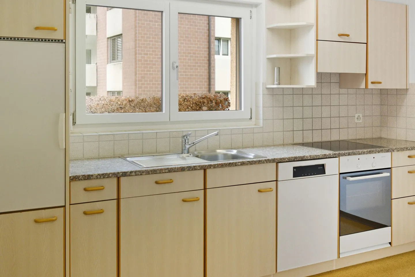 Cozy 2.5-Room Apartment in Retirement Community Jonschwil - Photo 4 of 8