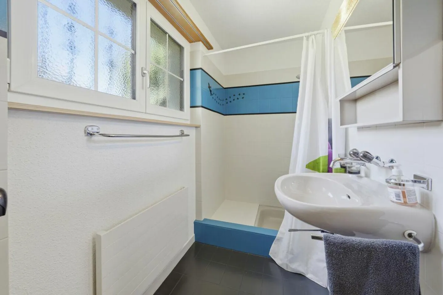 Detached family house with charm, privacy and sunny garden paradise - Photo 24 of 30