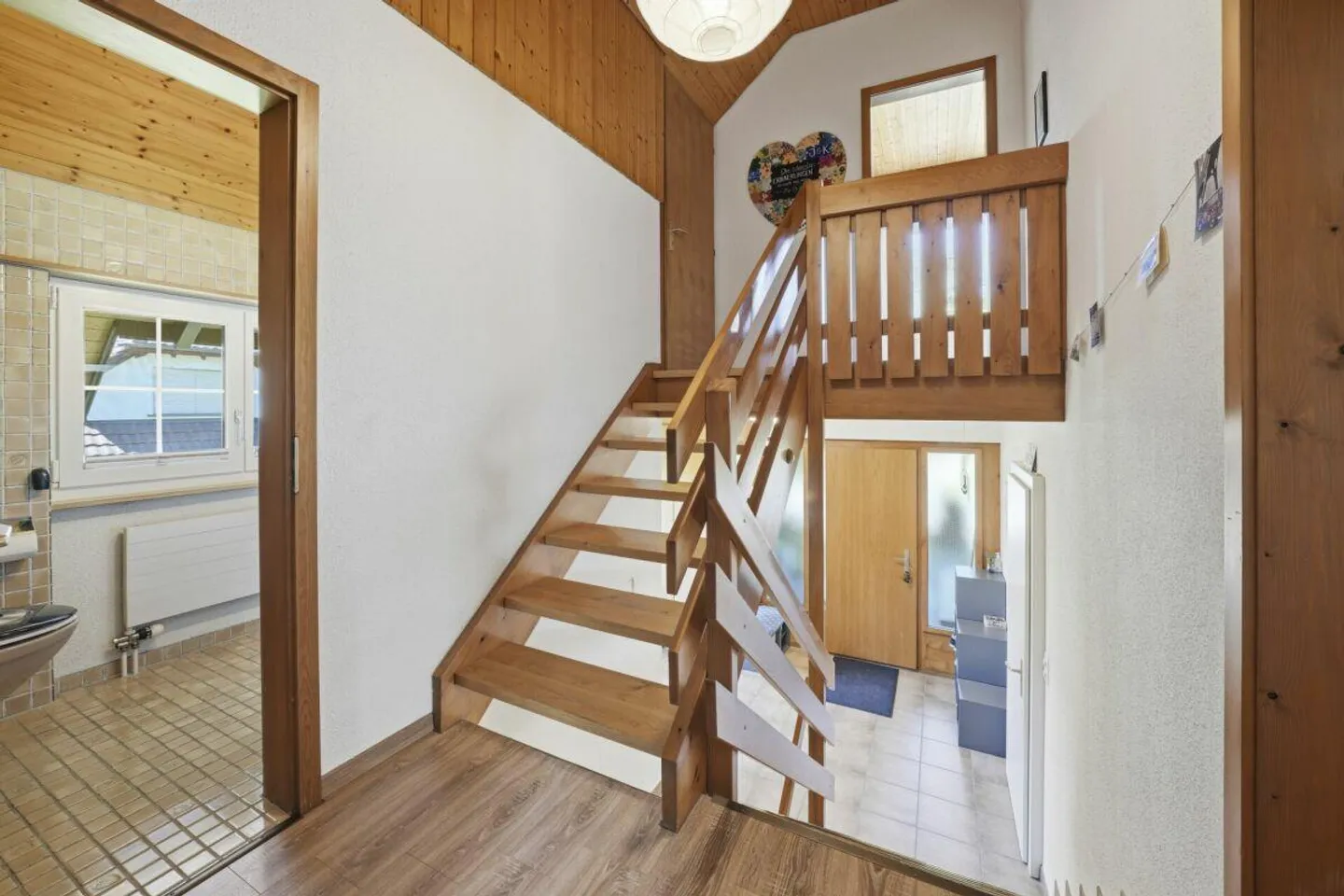 Detached family house with charm, privacy and sunny garden paradise - Photo 14 of 30
