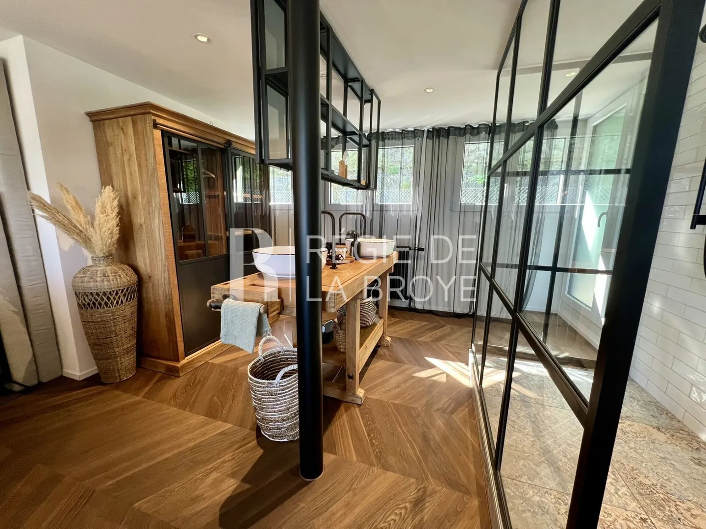 Superbo duplex arredato di 2,5 locali a Estavayer-le-Lac - Foto 12 di 16