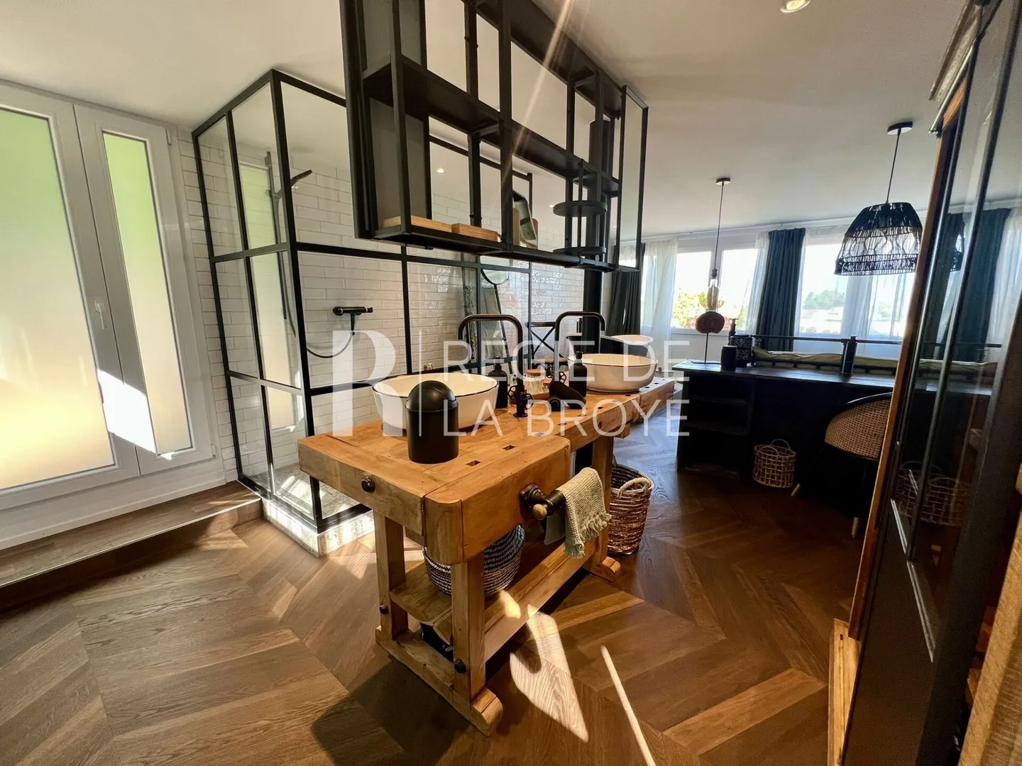 Superbo duplex arredato di 2,5 locali a Estavayer-le-Lac - Foto 13 di 16