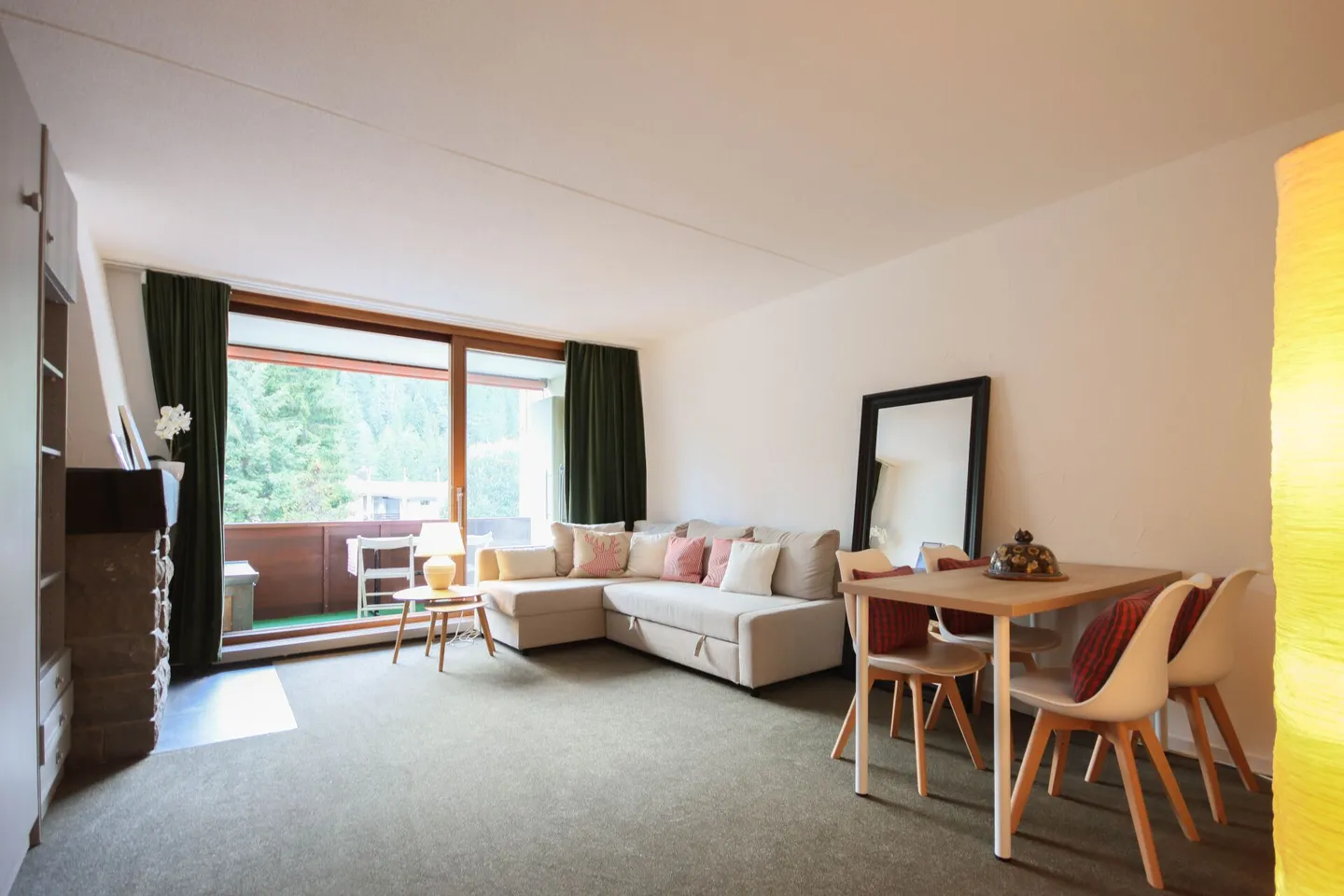 Appartamento per vacanze 1½ camere parzialmente ristrutturato al 2° piano vicino agli impianti di risalita di Laax nel 'Rancho' - Foto 3 di 15